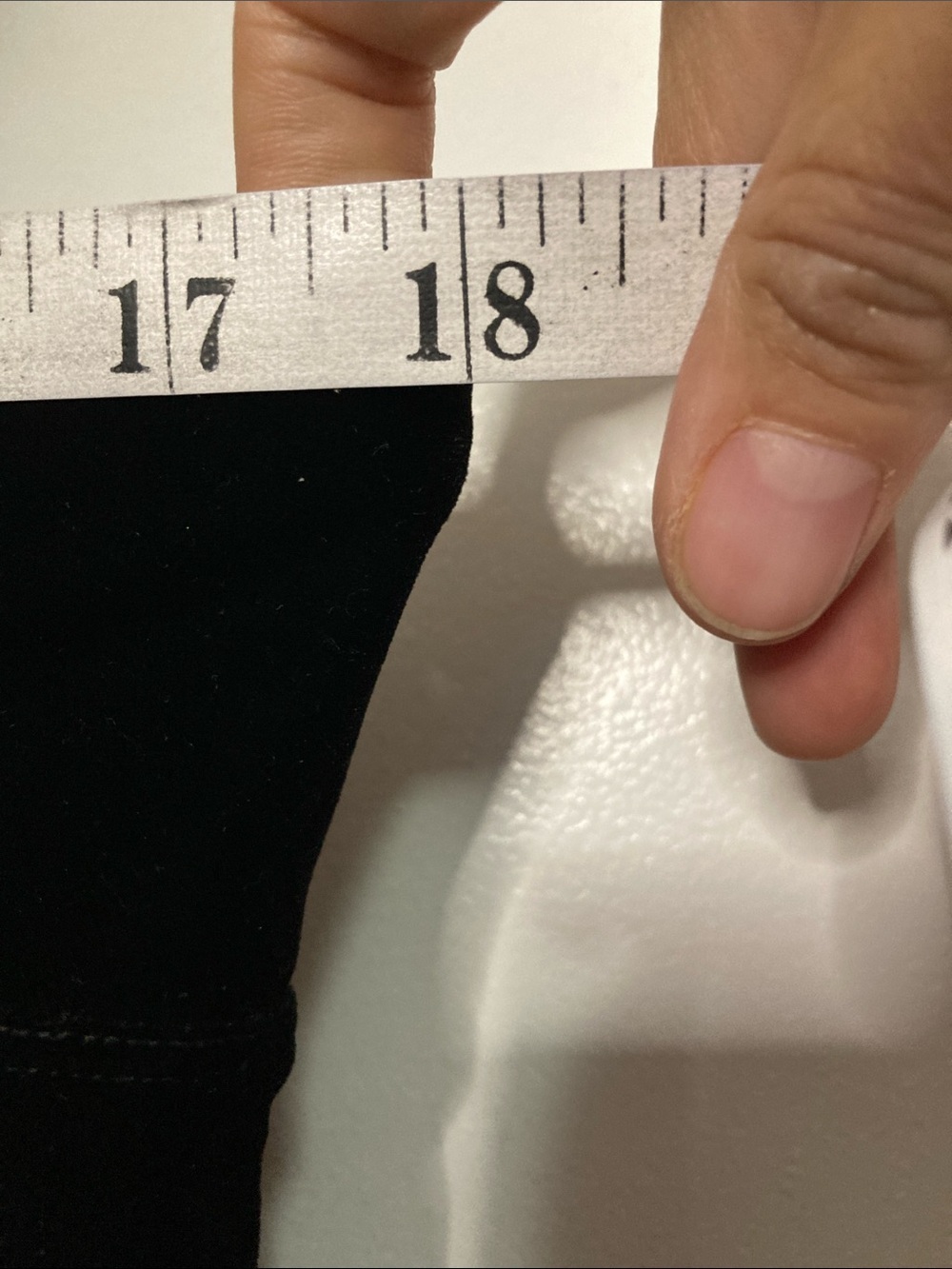 Black Velvet Leggings for Women - Sleek Everyday Stretch - Picture 6 of 7